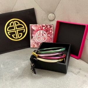 Budhagirl AWB (4) NEW (M) with box, pouch and elastic hair tie